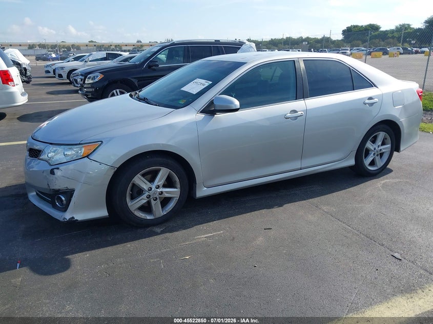 4T1BF1FK3CU503150 2012 TOYOTA CAMRY SE photo 1