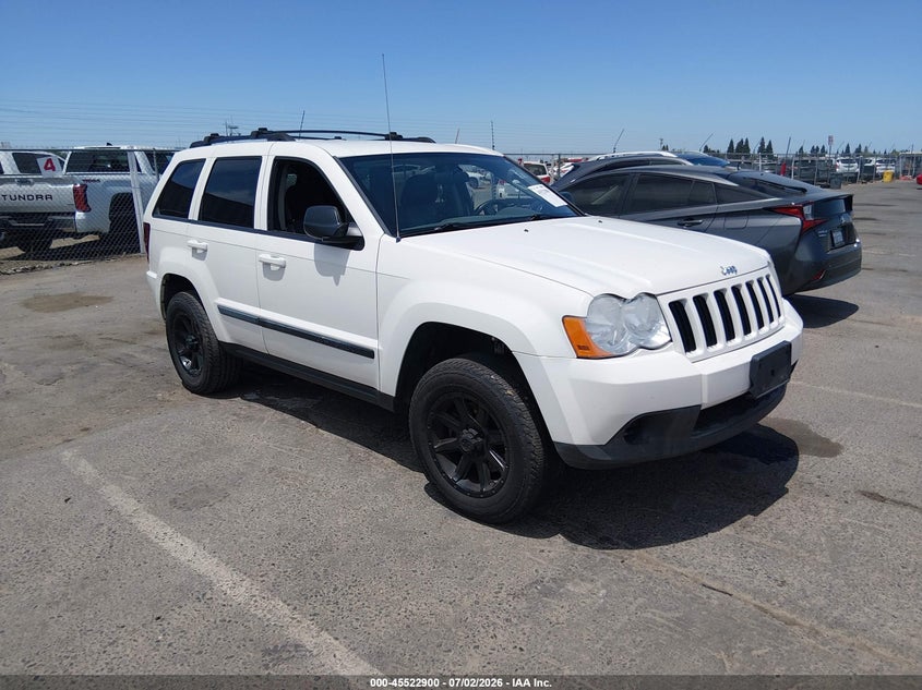 2009 Jeep Laredo