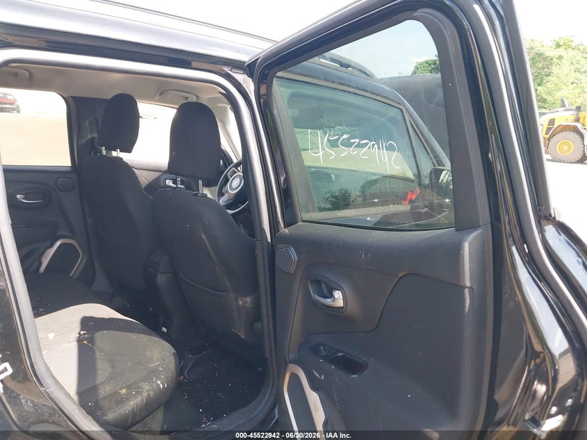 2015 JEEP RENEGADE auction photo 8