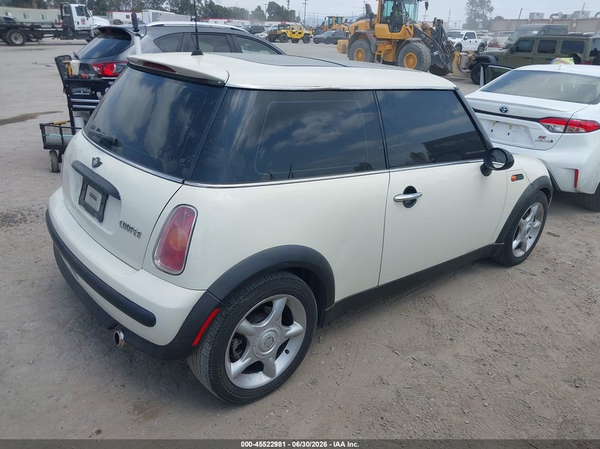 2004 MINI COOPER auction photo 4