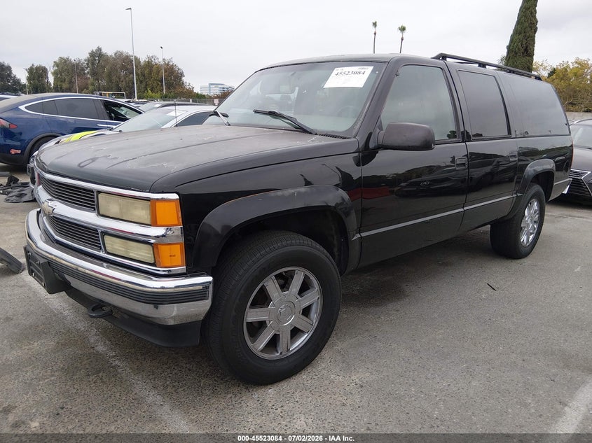 1999 CHEVROLET SUBURBAN auction photo 2