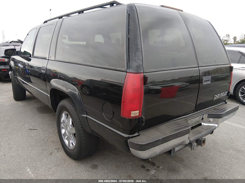 1999 CHEVROLET SUBURBAN auction photo 3