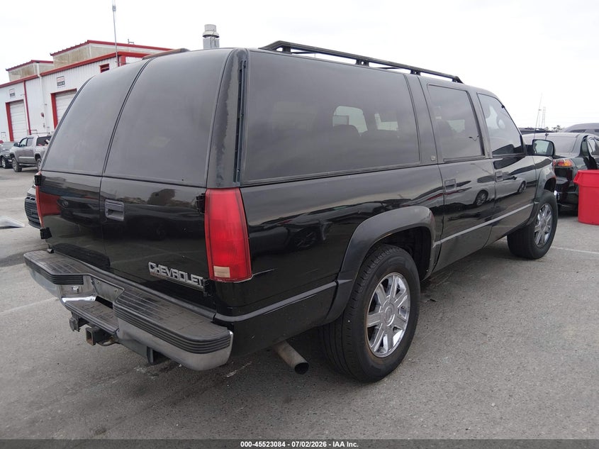 1999 CHEVROLET SUBURBAN auction photo 4