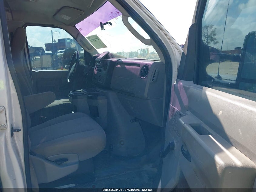 2010 FORD E-150 auction photo 5