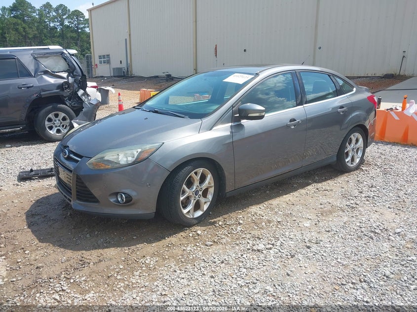 2013 Ford Focus, Engine Damage, IAAI, VIN 1FADP3J22DL348293 — photo 2
