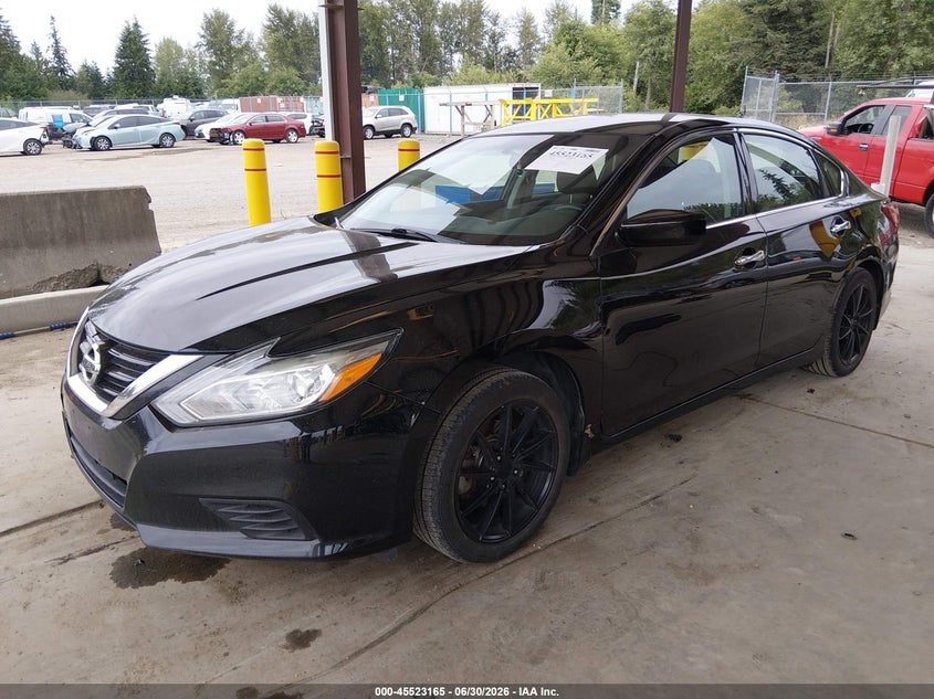 2018 NISSAN ALTIMA auction photo 2