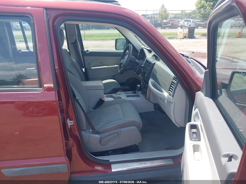 2008 JEEP LIBERTY auction photo 5