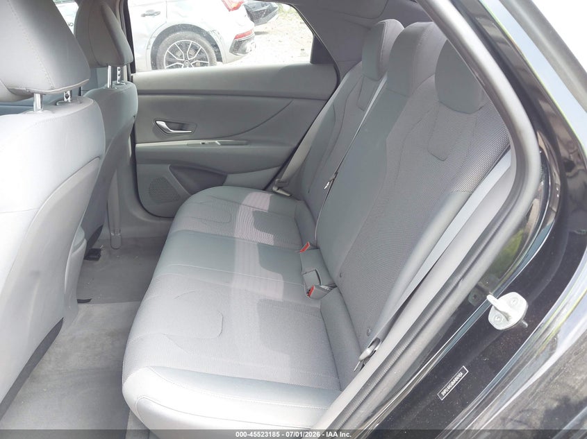 2021 HYUNDAI ELANTRA auction photo 8