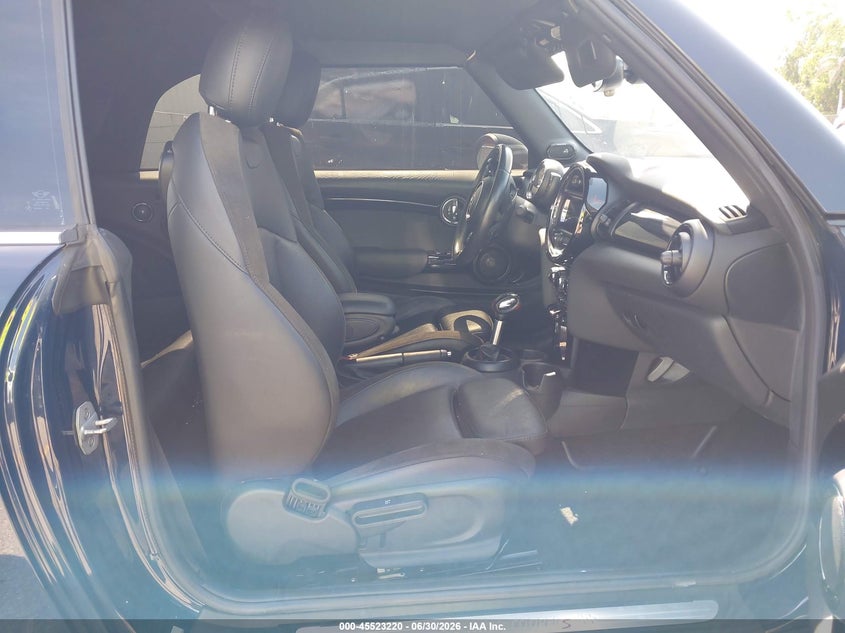 2019 MINI CONVERTIBLE auction photo 5
