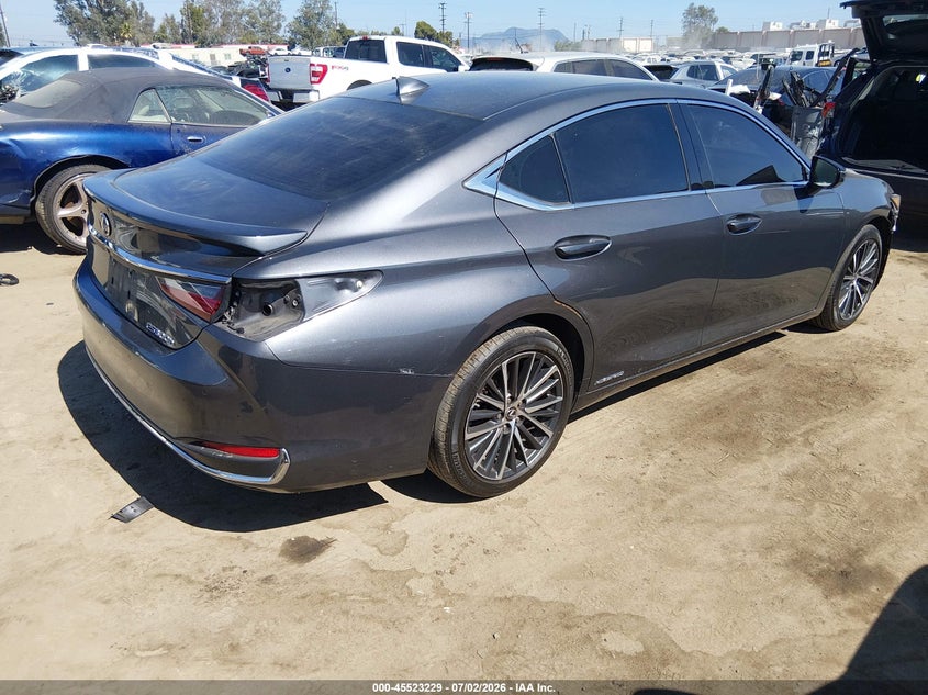 2022 LEXUS ES 300H auction photo 4