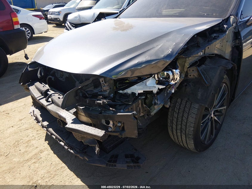 2022 LEXUS ES 300H auction photo 6
