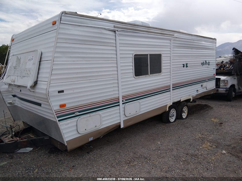 2003 FLEETWOOD WILDERNESS auction photo 2