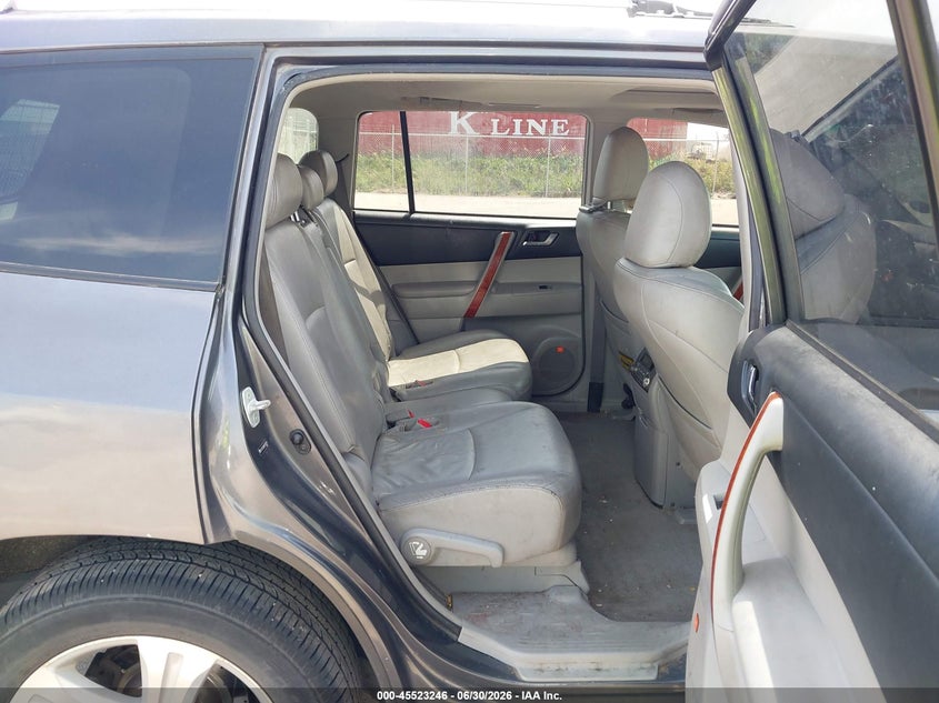 2009 TOYOTA HIGHLANDER auction photo 8