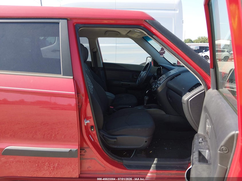 2010 KIA SOUL auction photo 5