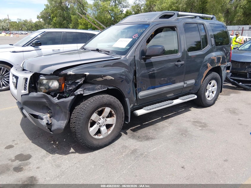 2012 NISSAN XTERRA auction photo 2
