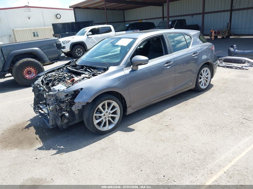 Vin: jthkd5bh2d2126334, lot: 46021564, lexus ct 200h 20132