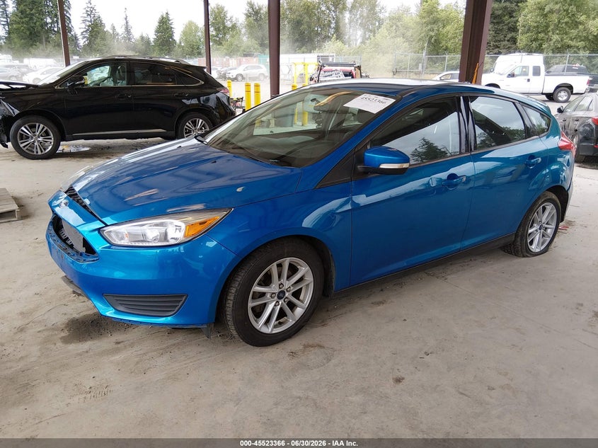 2016 Ford Focus Se 1FADP3K27GL234664 photo 1