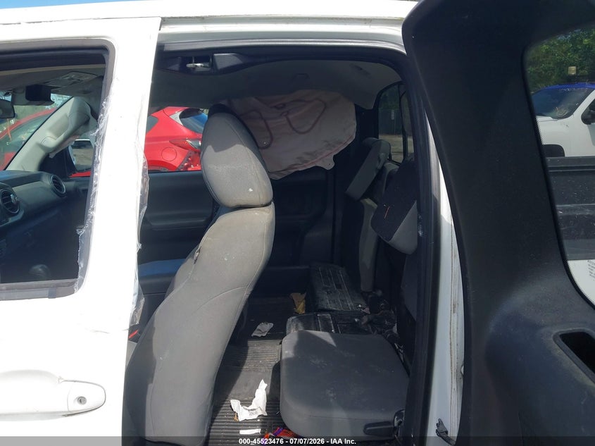 2016 TOYOTA TACOMA auction photo 8