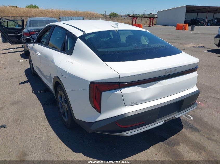 Vin: 3kpft4de2se125302, lot: 46021717, kia k4 lxs 20253