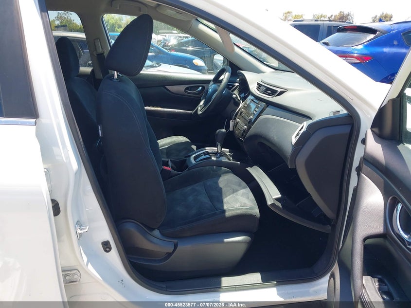 2015 NISSAN ROGUE auction photo 5