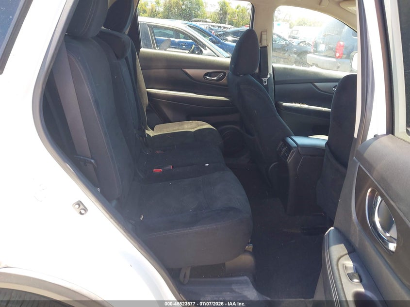 2015 NISSAN ROGUE auction photo 8