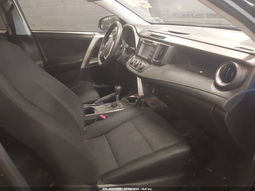 2018 TOYOTA RAV4 auction photo 5