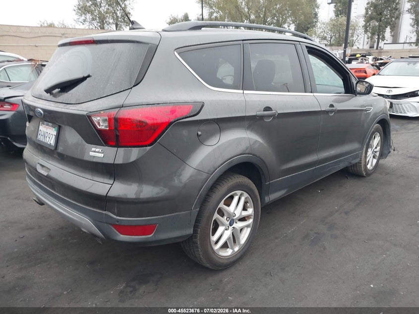 2019 FORD ESCAPE auction photo 4