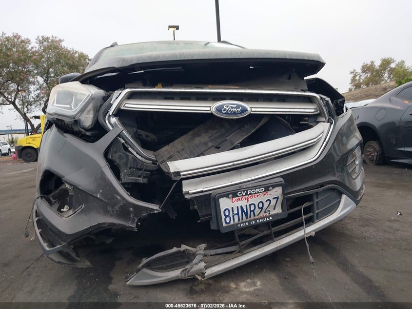 2019 FORD ESCAPE auction photo 6