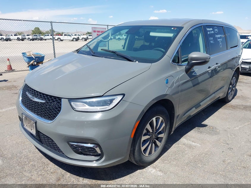 Vin: 2c4rc1l77pr608840, lot: 46021930, chrysler pacifica hybrid touring l 20232