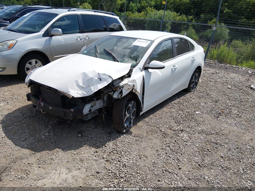 2021 KIA FORTE auction photo 2