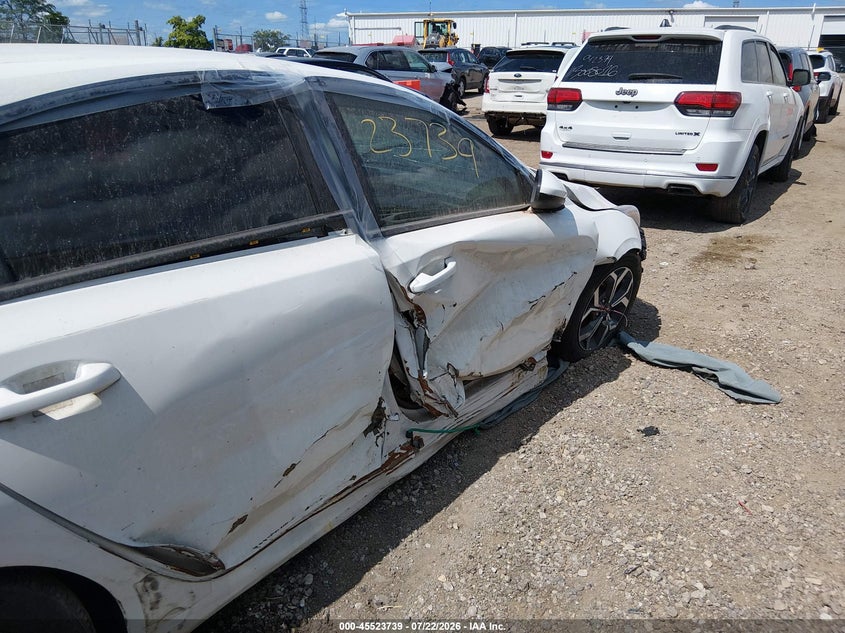 2021 KIA FORTE auction photo 6