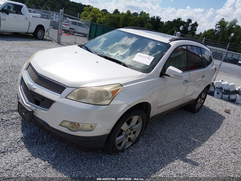 2012 CHEVROLET TRAVERSE auction photo 2