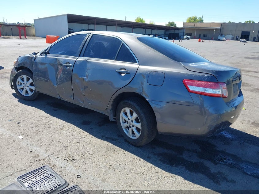 2011 TOYOTA CAMRY auction photo 3