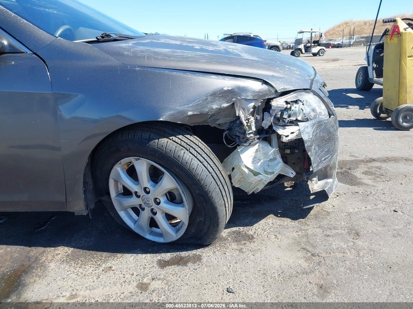 2011 TOYOTA CAMRY auction photo 6