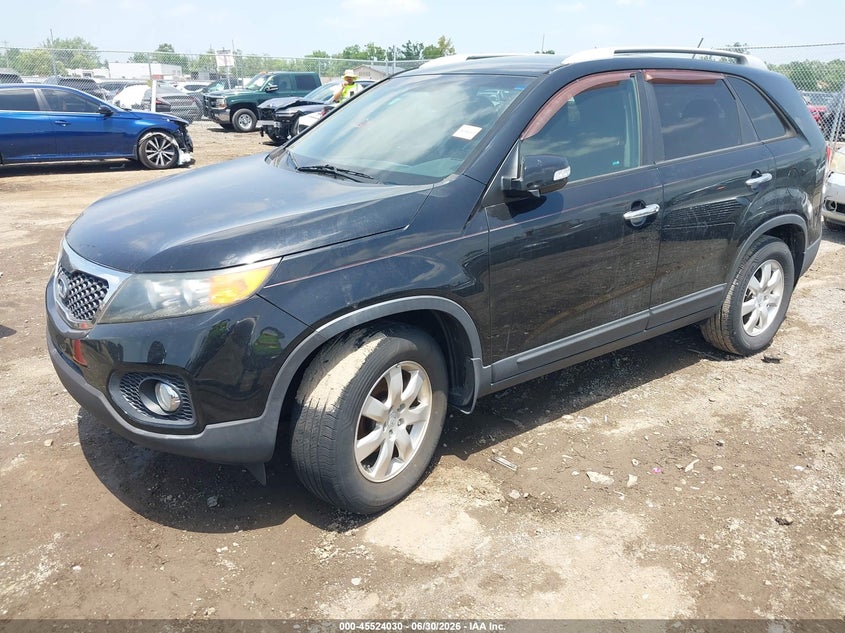 5XYKT3A12BG086482 2011 KIA SORENTO LX photo 1