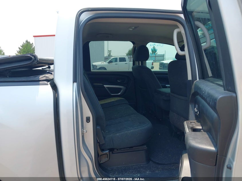 2018 NISSAN TITAN auction photo 8