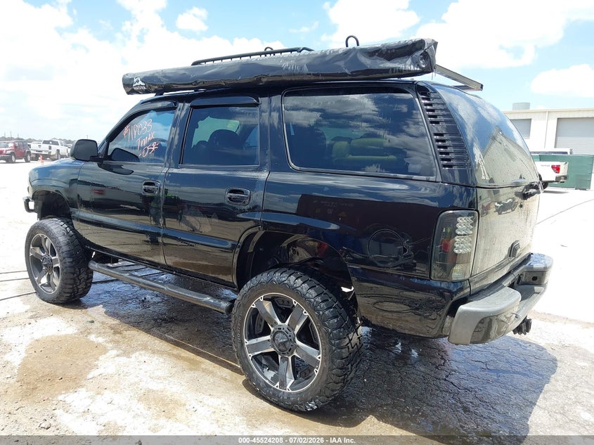 2004 CHEVROLET TAHOE auction photo 3