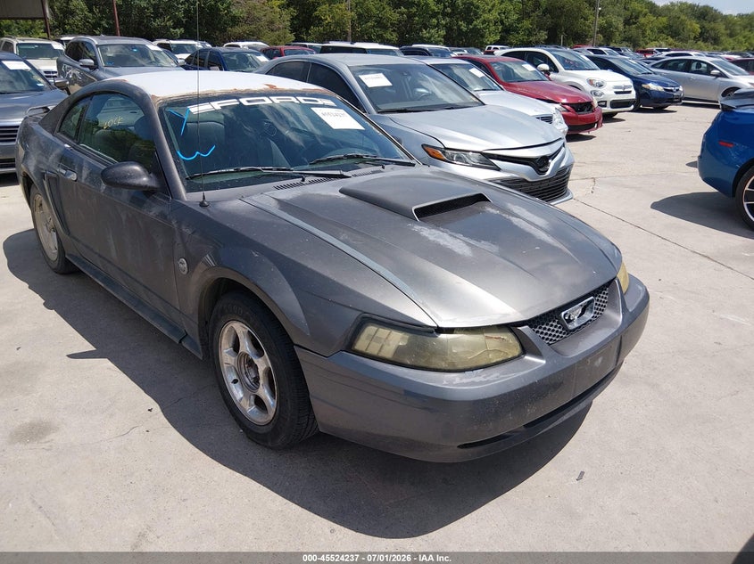 2004 Ford Mustang