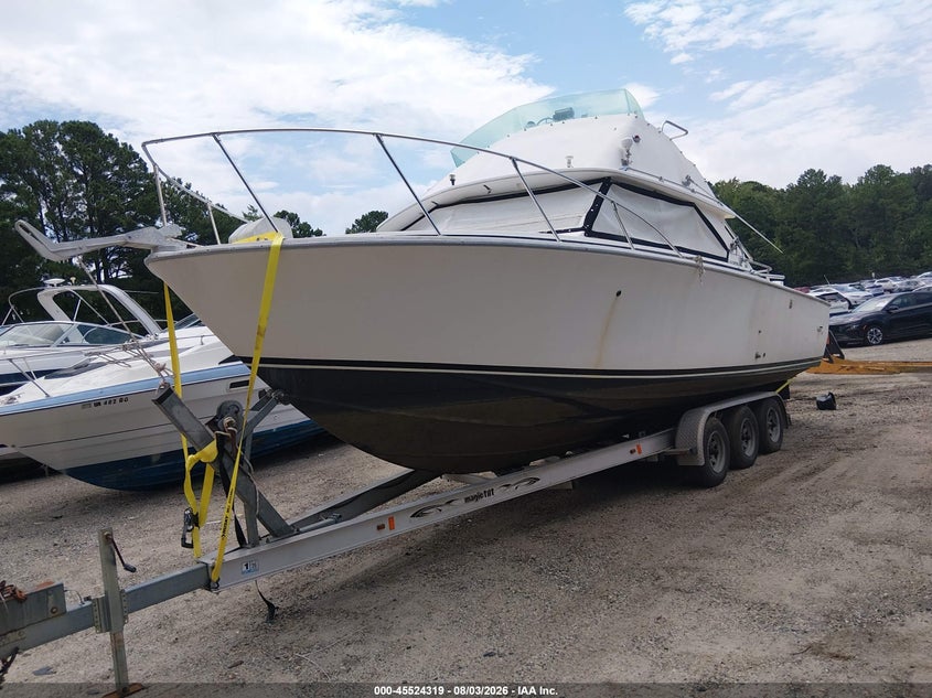1980 BERTRAM 28' auction photo 2