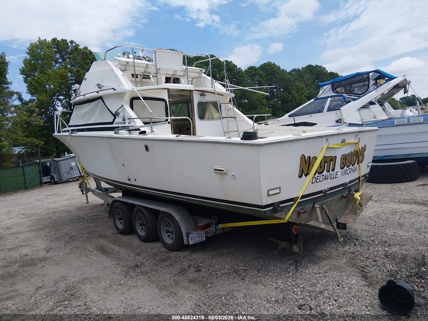 1980 BERTRAM 28' auction photo 3