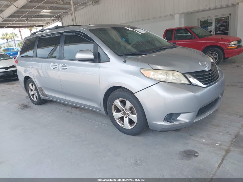 2013 Toyota Sienna