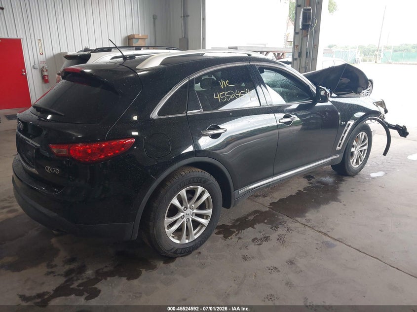 2017 INFINITI QX70 auction photo 4