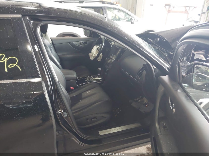 2017 INFINITI QX70 auction photo 5