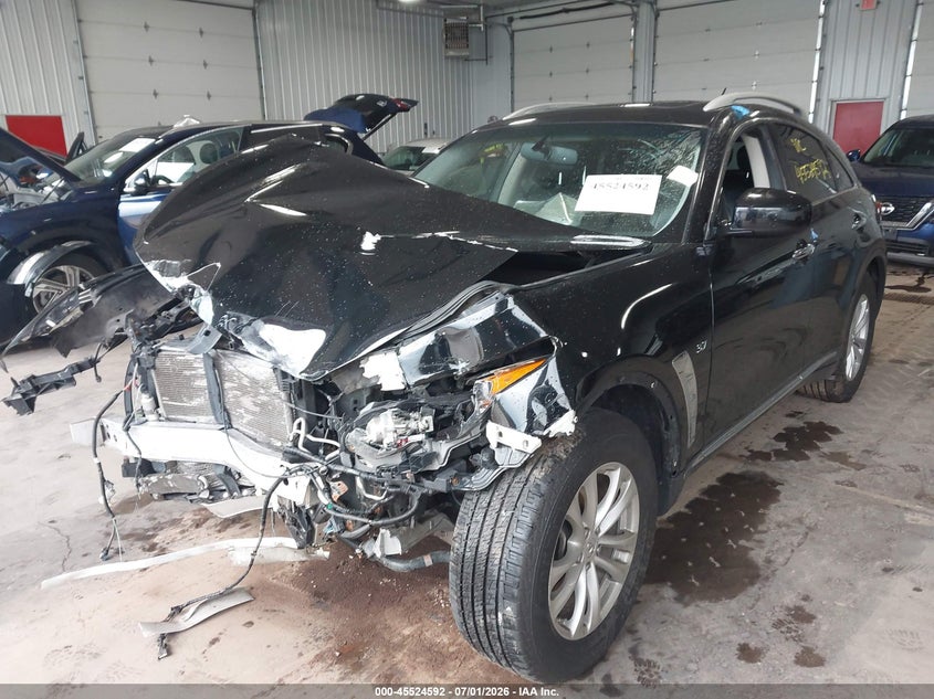 2017 INFINITI QX70 auction photo 6