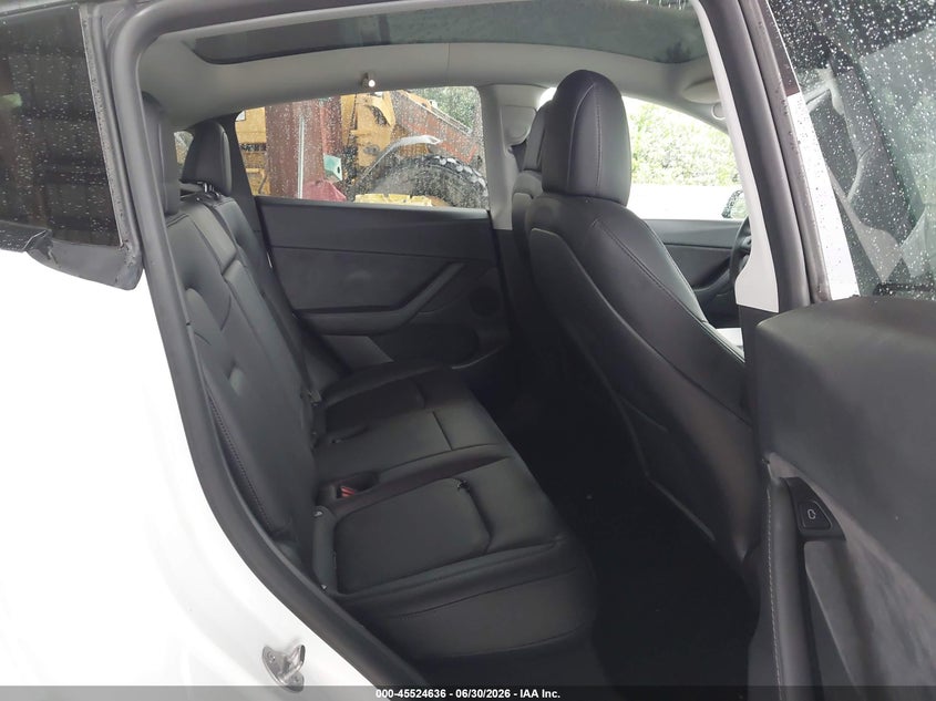 2022 TESLA MODEL Y auction photo 8