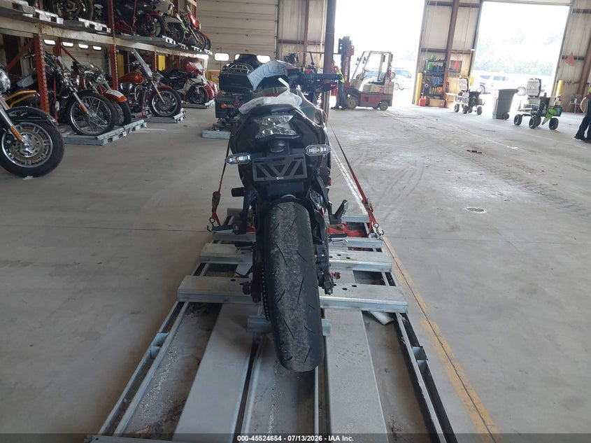 2024 Kawasaki Ex650 P VIN: ML5EXEP10RDAD5083 Lot: 45524654