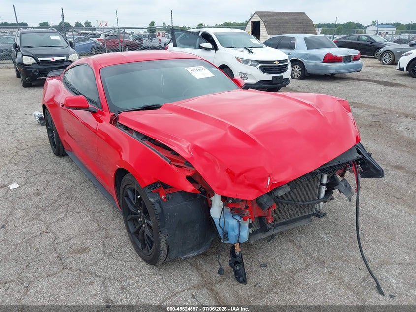 FORD MUSTANG - zdjęcie 1