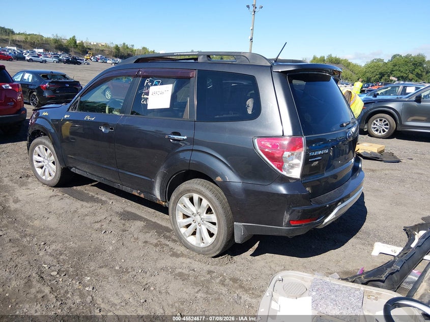 Vin: jf2shaecxdh405110, lot: 46022921, subaru forester 2.5x limited 20133