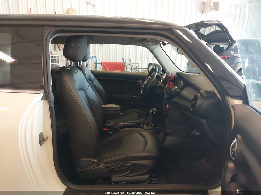 2014 MINI HARDTOP auction photo 5