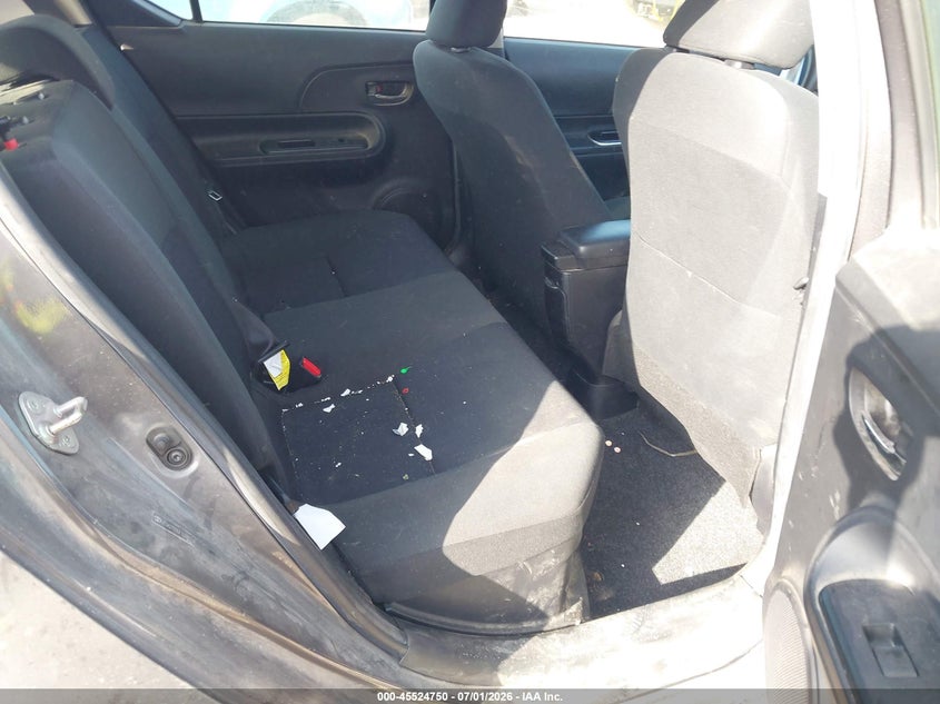 2015 TOYOTA PRIUS C auction photo 8